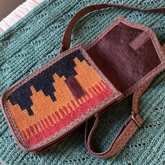 Anthropologie Saddle Blanket Crossbody Bag-Like New! - Picture 4 of 9